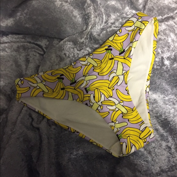 H&M 🍌 banana bikini - bottoms only - Picture 1 of 5